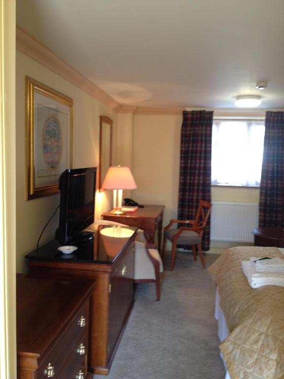 The Olde Windmill Inn Great Cressingham Room photo