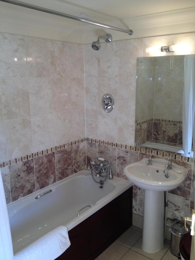 The Olde Windmill Inn Great Cressingham Room photo